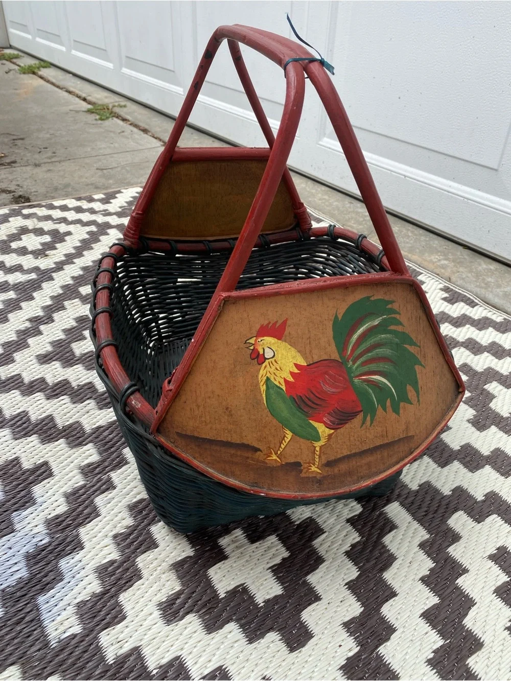 Unmarked charming vintage